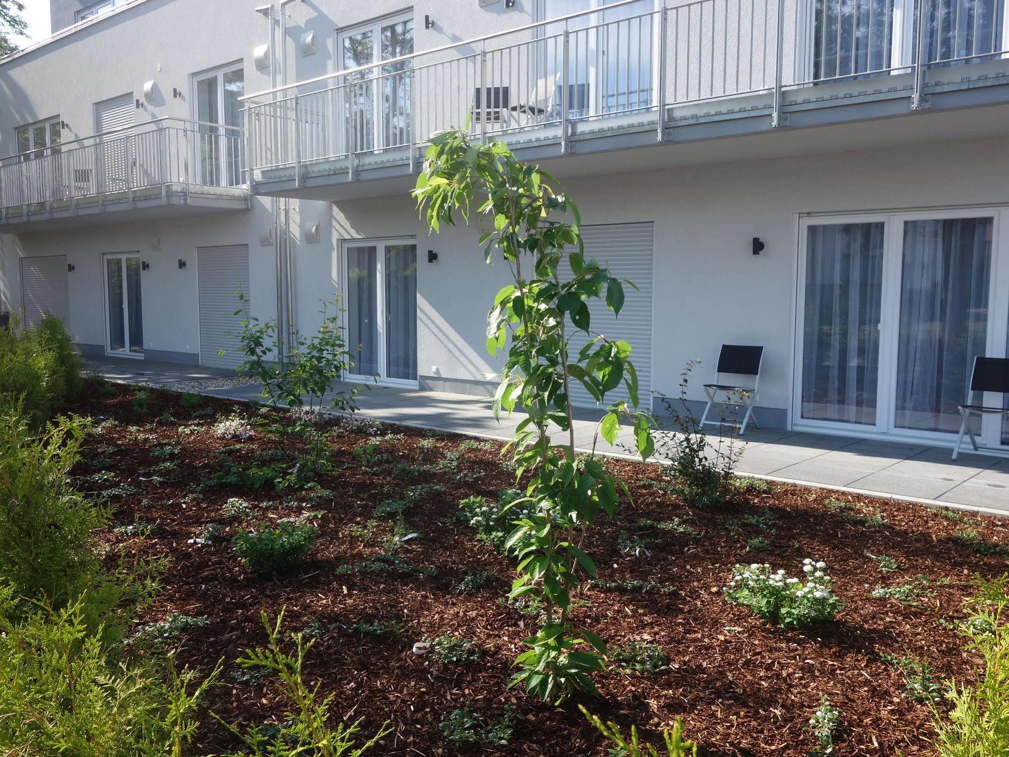 Victoria Living Hotel Jockgrim Exterior foto